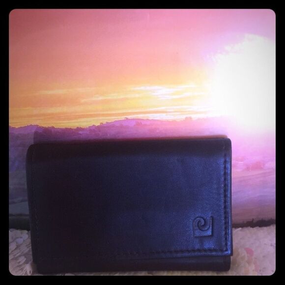 Vintage Pierre Cardin Grenelle Cowhide Key Holder! - Picture 3 of 8